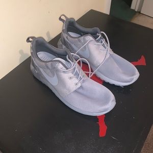 Grey Nike Roshe Runs